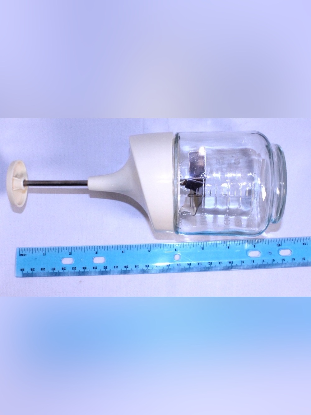 Vintage Gemco glass food and nut chopper